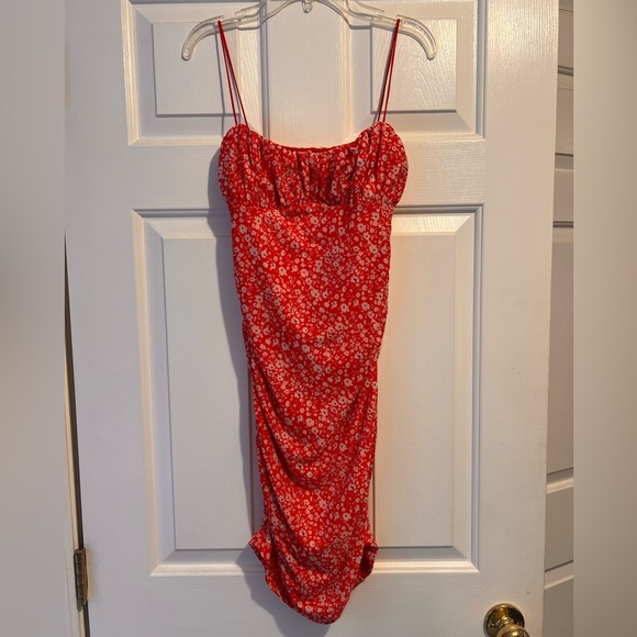 Hello Molly Dresses & Skirts - Hello Molly Red Floral Mini Dress‎